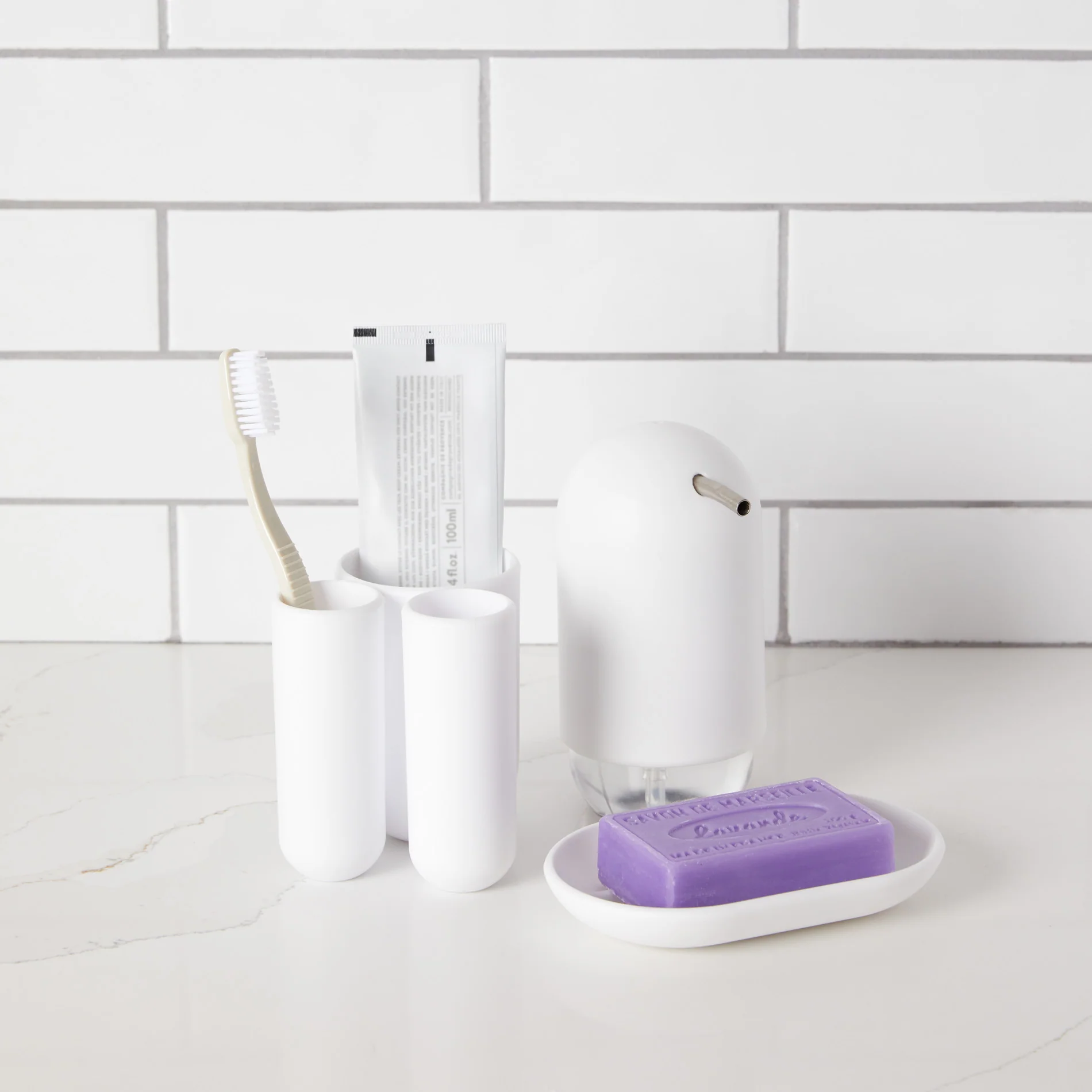 UMBRA Touch Organizer / Toothbrush Holder - Image 3