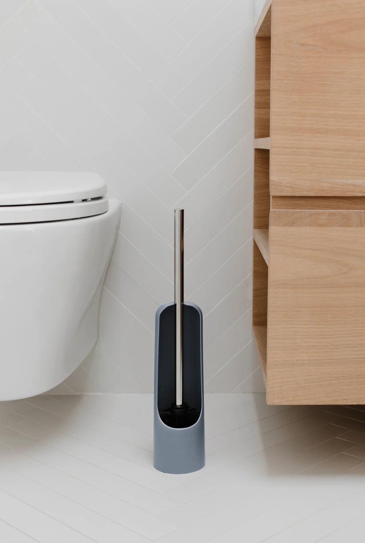 UMBRA Touch Toilet Brush - Image 14