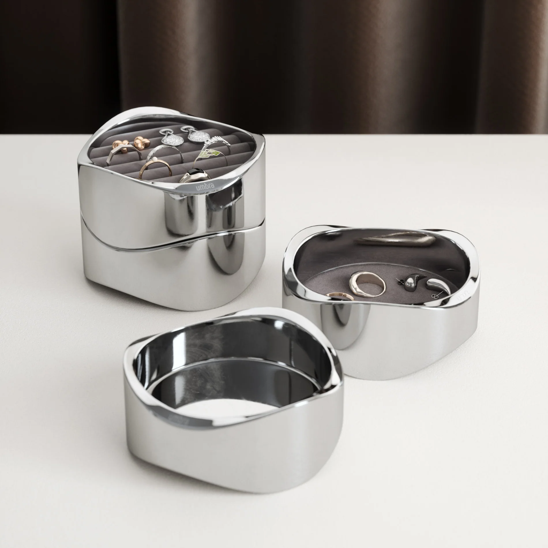 UMBRA Wavy Jewelry Organizer - Image 3