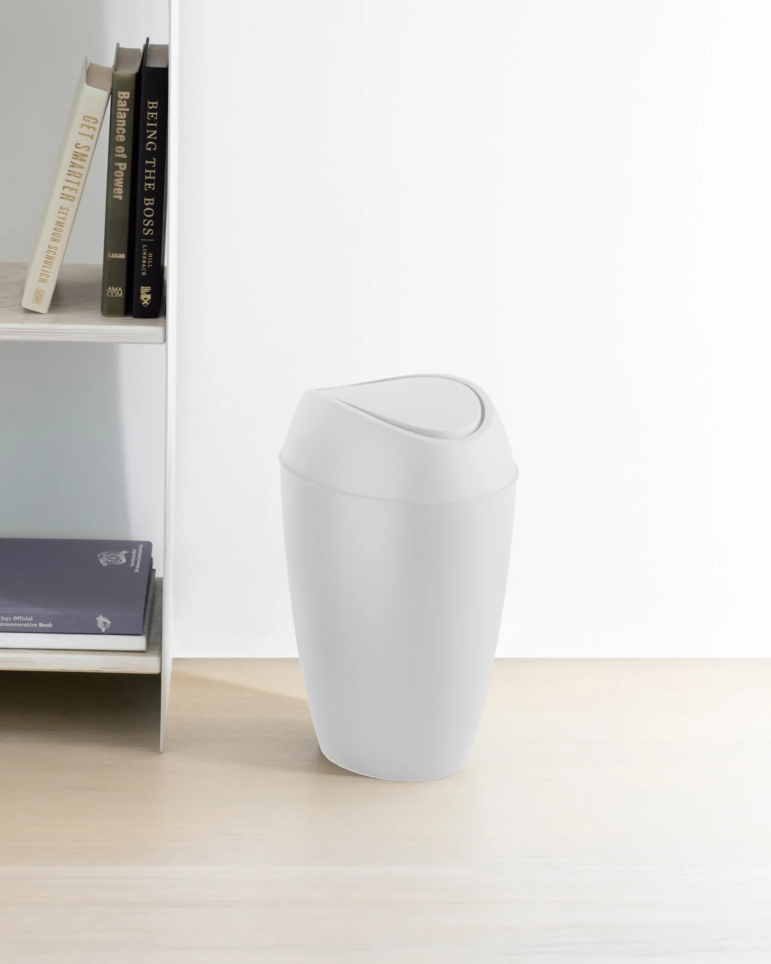 UMBRA Twirla Trash Can - Image 7