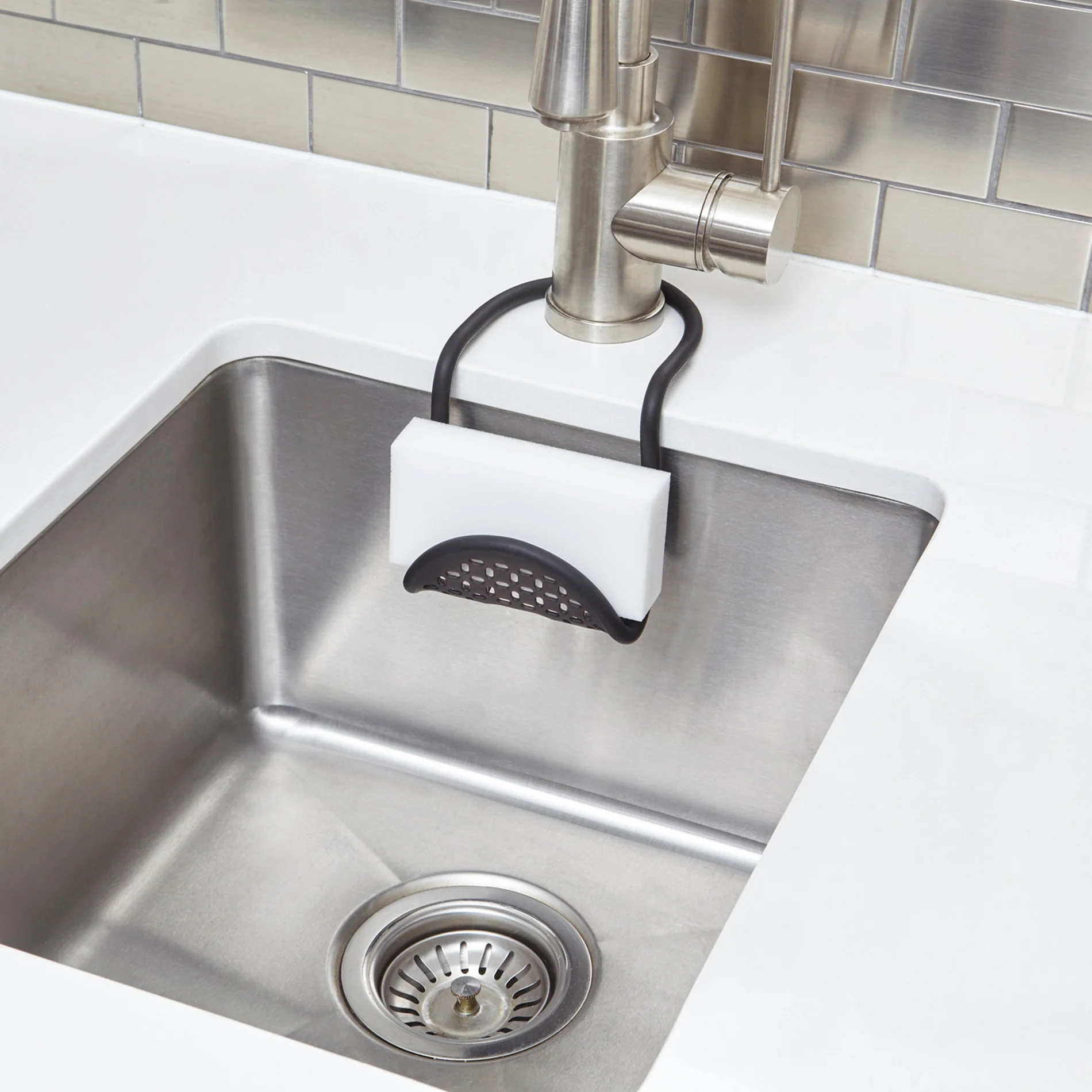 UMBRA Sling Sponge Holder - Image 4