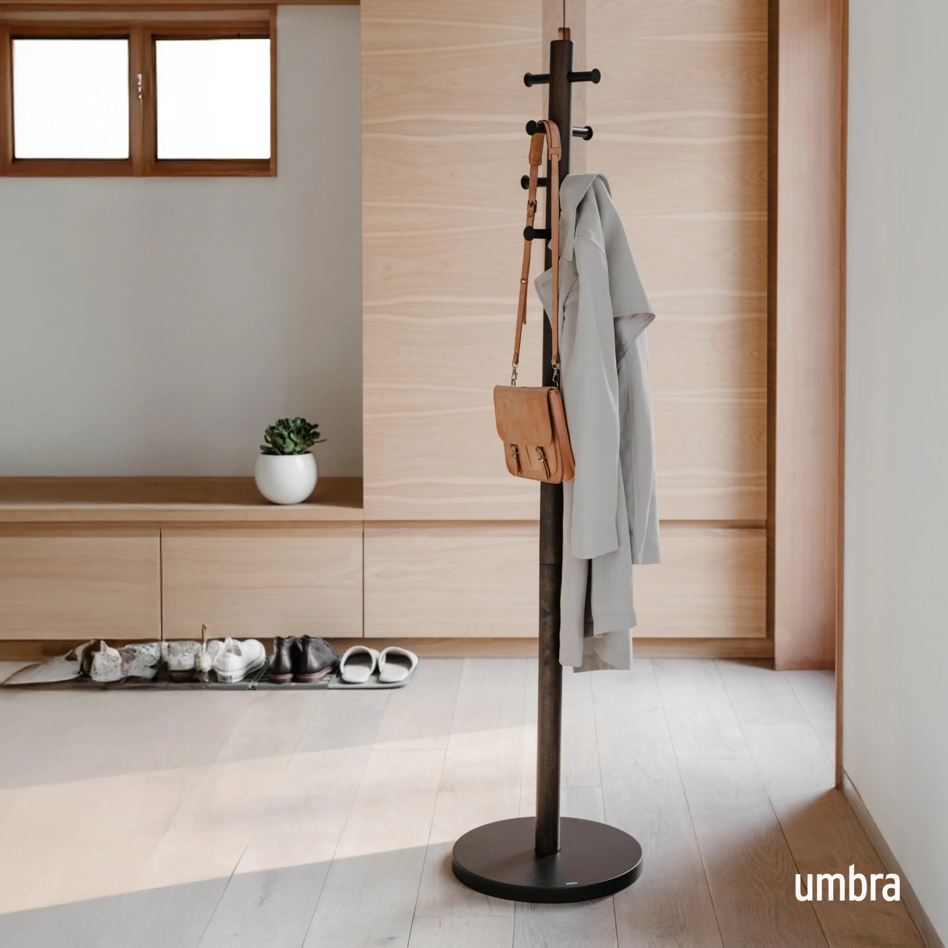UMBRA Pillar Coat Rack
