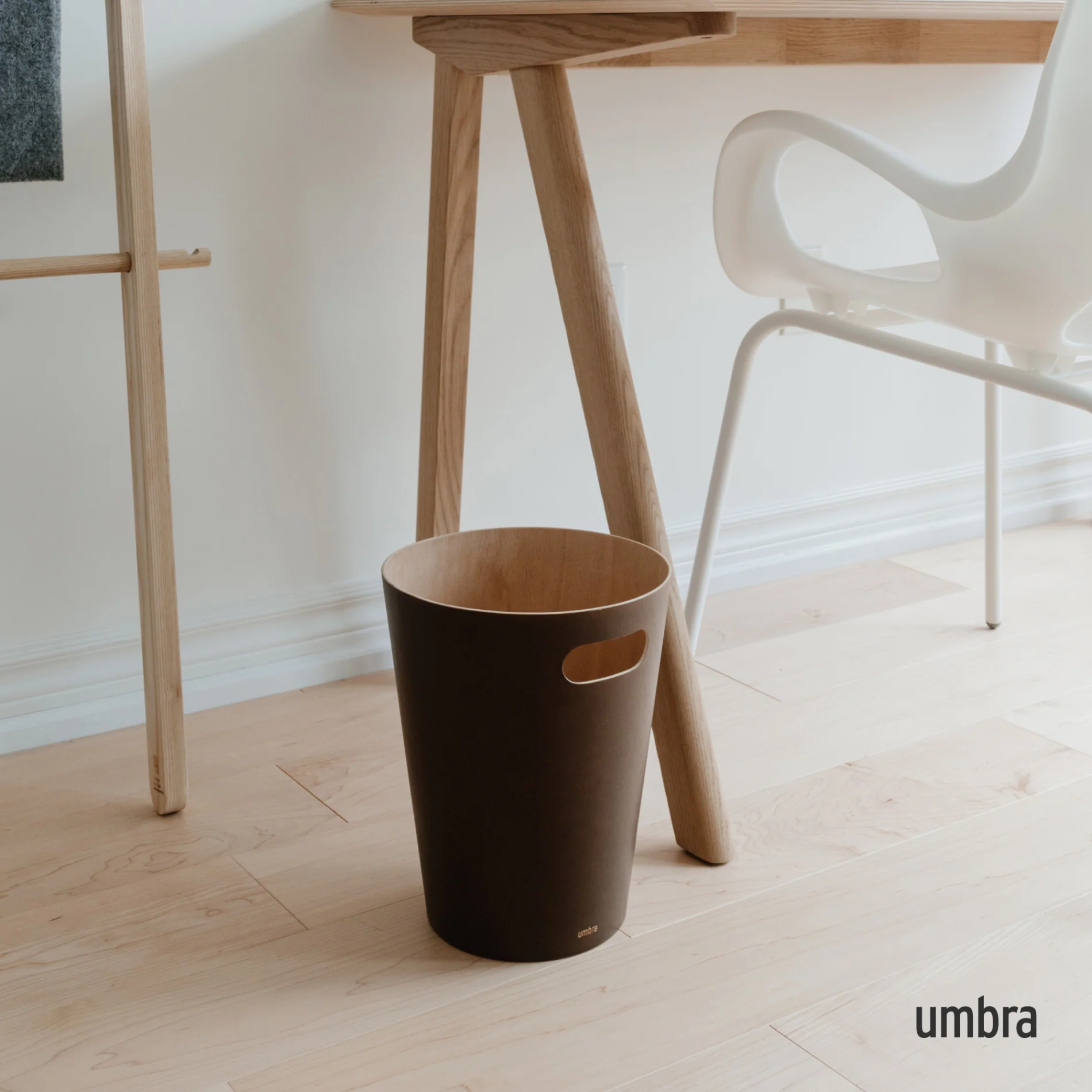 UMBRA Woodrow Trash Can - Image 35