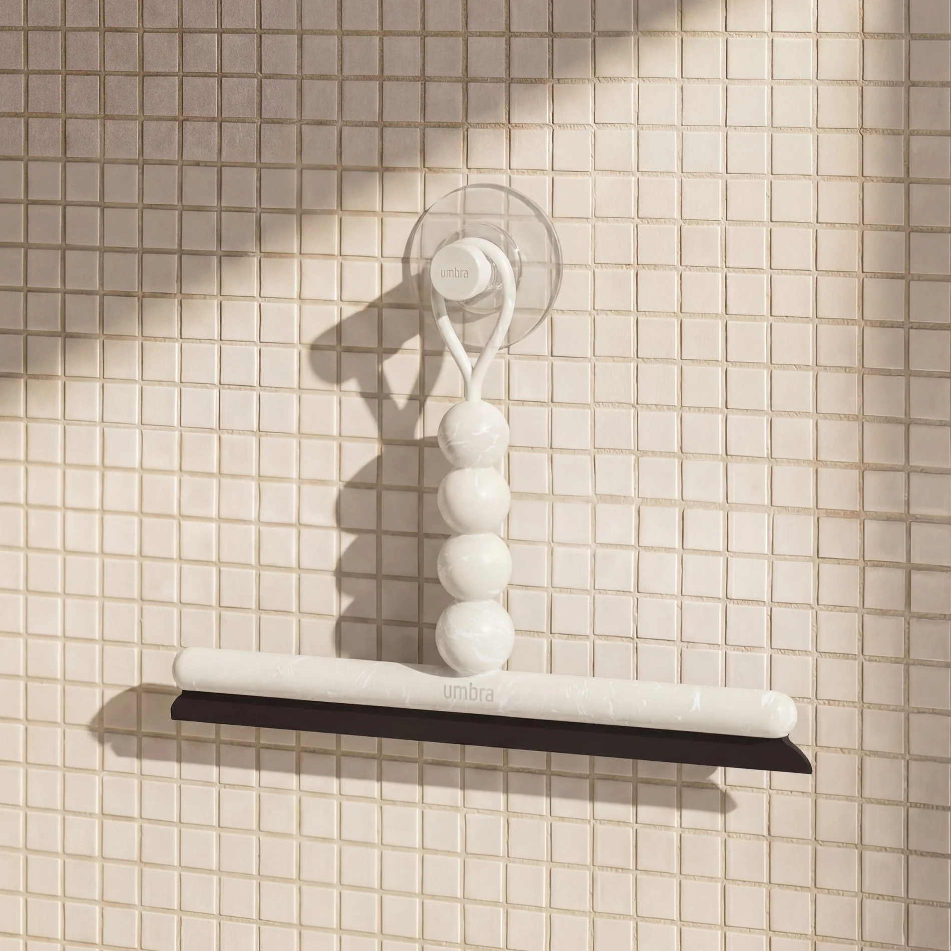 UMBRA Nami Squeegee - Image 3
